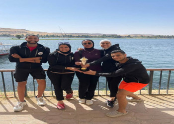 طلاب جامعة عين شمس يحتلون مراكز متقدمة في بطولة لعبة الكياك والسباحة مسافات الطويلة