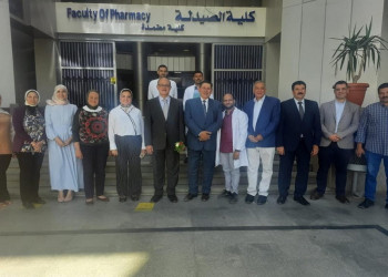 Prof. Dr. Ayman Saleh, Vice President for Graduate Studies and Research, visits the Drug Discovery Research Center at the Faculty of Pharmacy