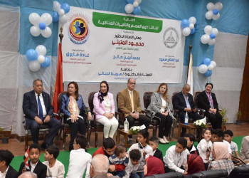 نائب رئيس جامعة عين شمس يشهد إحتفالية أطفال مركز رعاية الأطفال ذوي الاحتياجات الخاصة بكلية الدراسات العليا للطفولة