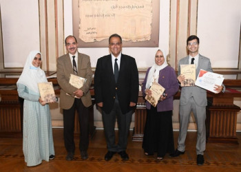 The Vice President for Education and Students honors the top students in the Applied Biotechnology Program (Biotechnology) at the Faculty of Science