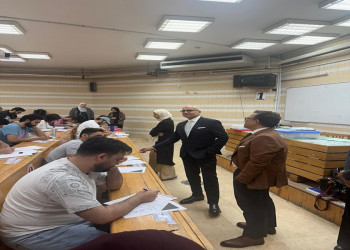 رئيس جامعة عين شمس يتفقد امتحانات الفصل الدراسي الثاني للعام الجامعي 2024-2025 في عدد من الكليات